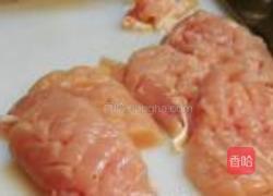 香煎鸡脯肉的做法图解1