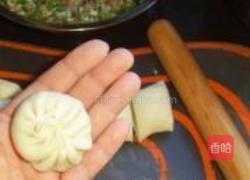 香菜肉馅大包子的做法图解11