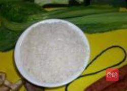 芥菜腊肠焖饭的做法图解1