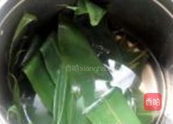 蜜枣三角粽的做法图解1