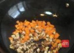 香菇西芹蛋炒饭的做法图解4