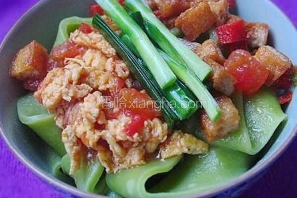 手擀菠菜面