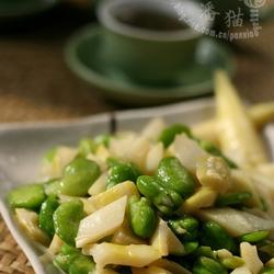 蚕豆炒春笋的做法[图]