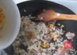 榨菜蛋炒饭的做法图解9