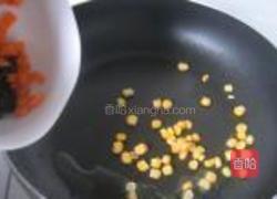 榨菜蛋炒饭的做法图解4