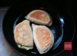 韭菜盒子的做法图解18