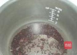 燕麦黑米粥的做法图解3