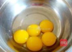 微波炉做蛋糕的做法图解1