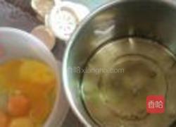 戚风蛋糕的做法图解3