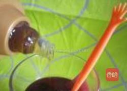 龟苓膏红茶蜂蜜饮的做法图解5