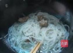 鸭肉米粉的做法图解4