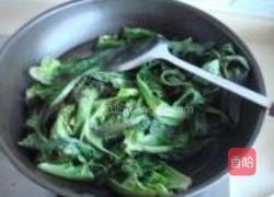 莴笋叶饺子的做法图解2