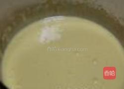 草莓冰淇淋的做法图解3