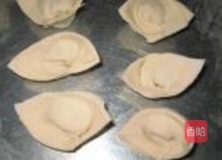 酸辣猪肉芹菜馄饨的做法图解12