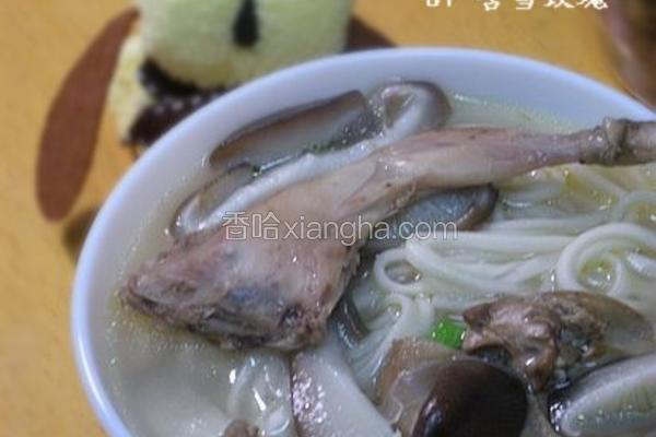 蘑菇鹌鹑面