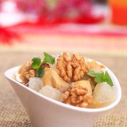 桃仁鸡腿汤的做法[图]