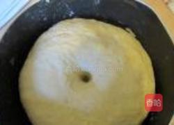 芝麻奶黄包的做法图解2