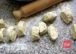 芝麻奶黄包的做法图解7