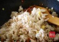 彩蔬炒饭的做法图解9