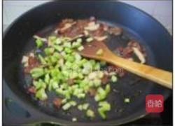 芥蓝腊肠饭的做法图解5