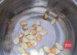 牛奶雪梨白果汤的做法图解1