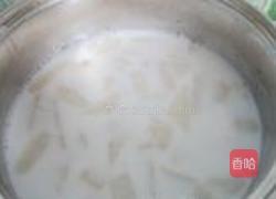 牛奶雪梨白果汤的做法图解5