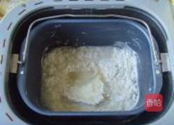 小猪豆沙包的做法图解2