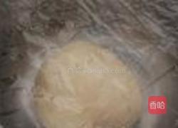 缤纷卷边披萨的做法图解4