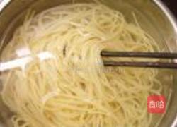 黑椒牛肉意酱面的做法图解12