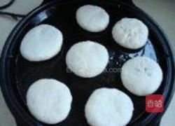 红萝卜冬菇肉馅饼的做法图解6