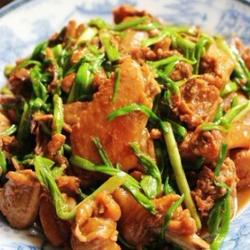 蒜苗炒鸡的做法[图]