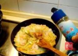 绿酱虾球螺丝面的做法图解15