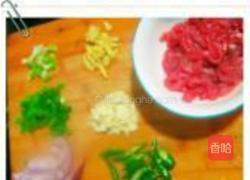 蚝油肉丝炒面的做法图解2
