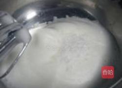 红茶奶油蛋糕卷的做法图解3