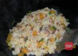 南瓜香肠炒饭的做法图解9