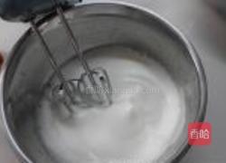 蜂蜜葡萄干基础戚风的做法图解10