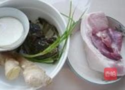 蟹粉小笼包的做法图解1
