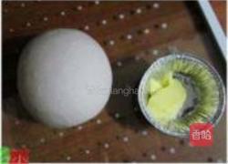 酒香葡萄干面包的做法图解3