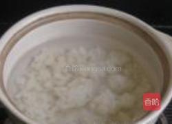 河蟹西兰花粥的做法图解3