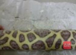 长颈鹿纹蛋糕卷的做法图解25