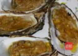 蒜蓉烤牡蛎的做法图解2