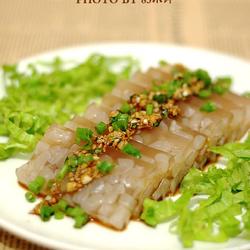 肉皮冻的做法[图]