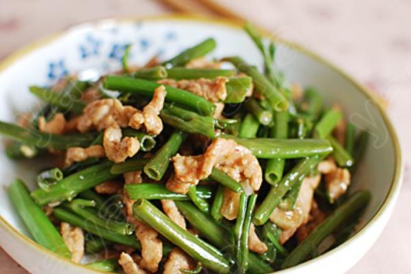 腐乳肉丝炒空心菜梗