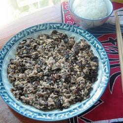 黑木耳肉饼的做法[图]