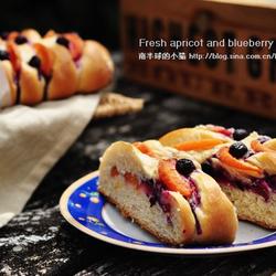 蓝莓甜杏面包的做法[图]