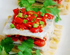 剁椒腐竹蒸带鱼