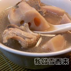 莲藕骨头汤香的做法[图]