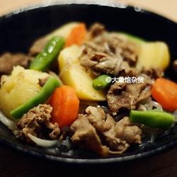 马铃薯炖肉的做法[图]