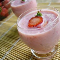 西瓜草莓奶昔的做法[图]