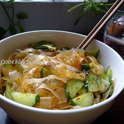 青瓜拌凉皮的做法[图]
